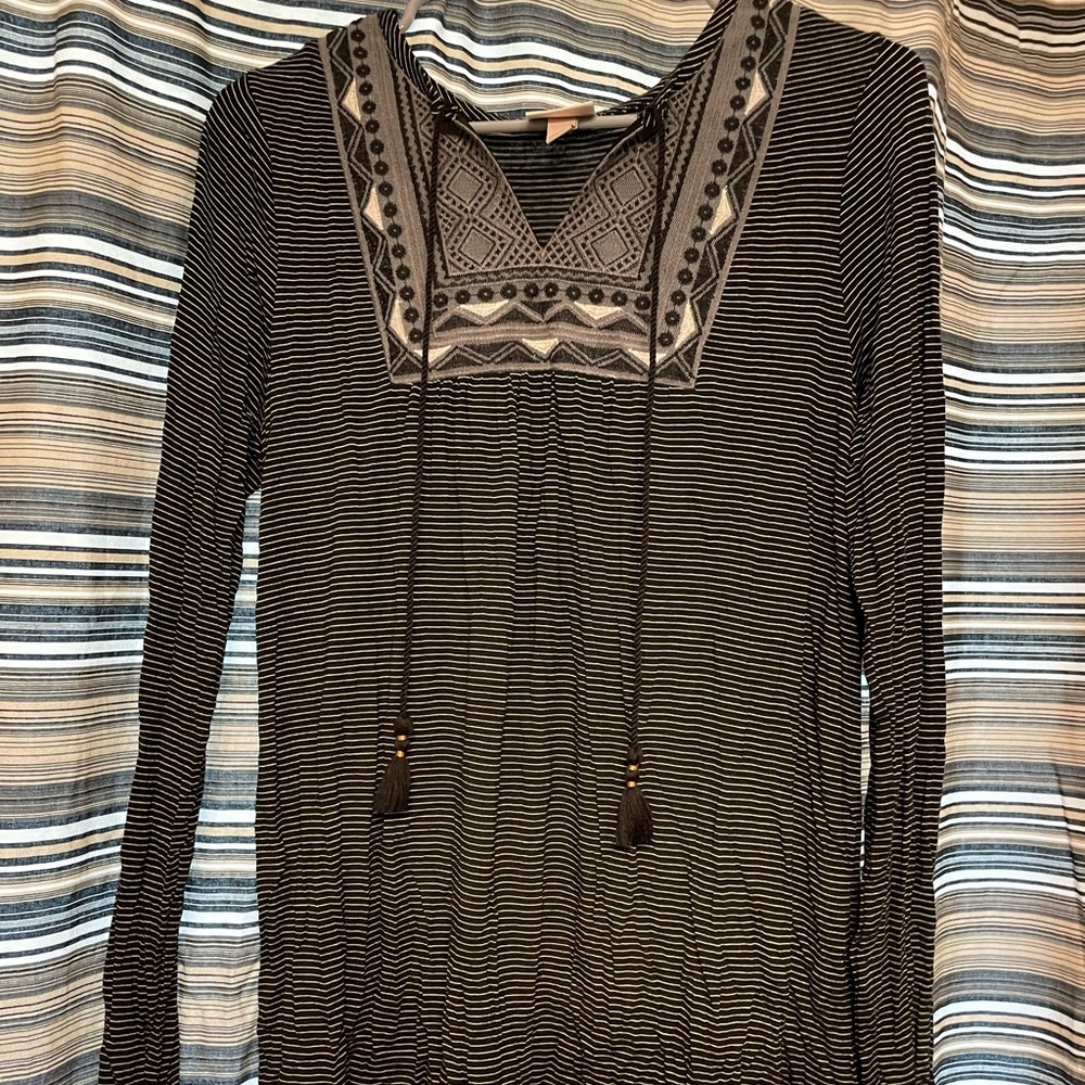 Knox Rose S black & white with gray stripes tunic